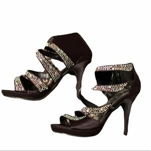 Sizzle by Coloriffics Black Cut Out Heel with Bling